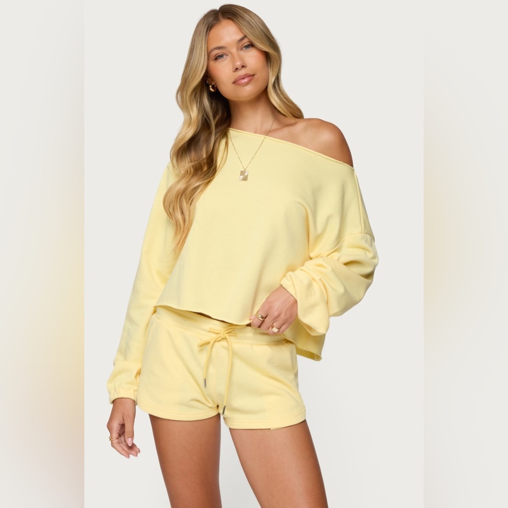 Edikted Kordelia Off Shoulder Sweatshirt